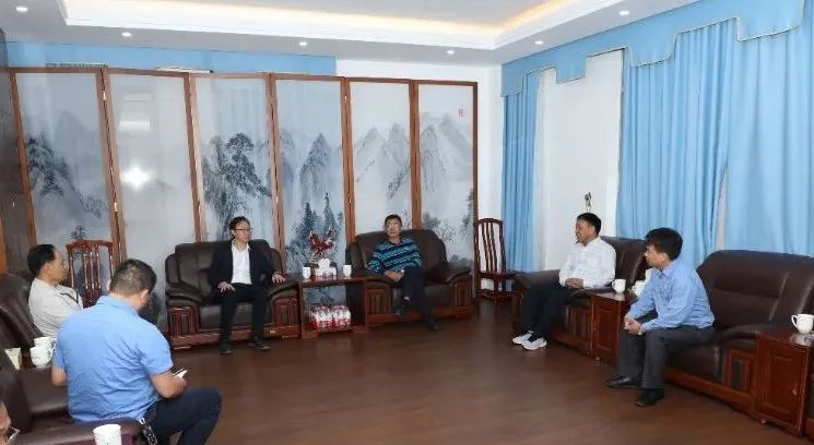 海南省总工会到leyu.乐鱼(集团)数码股份有限公司官网
开展新春慰问.jpg