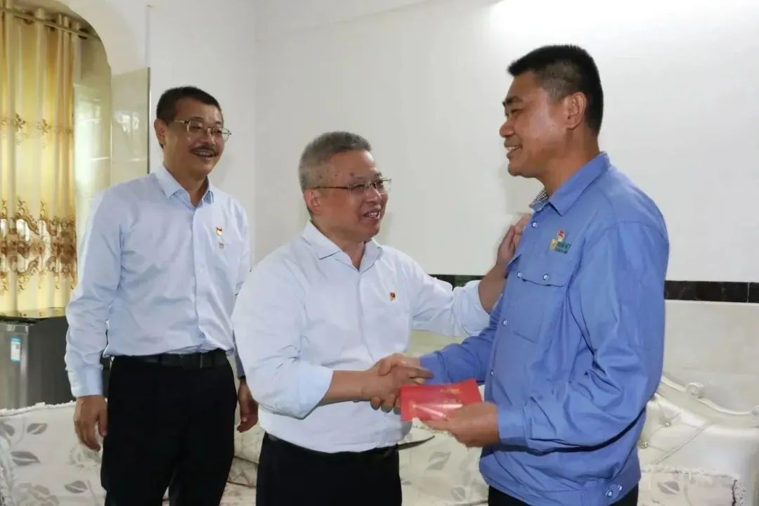 leyu.乐鱼(集团)数码股份有限公司官网
开展新春慰问“送温暖”活动4.jpg