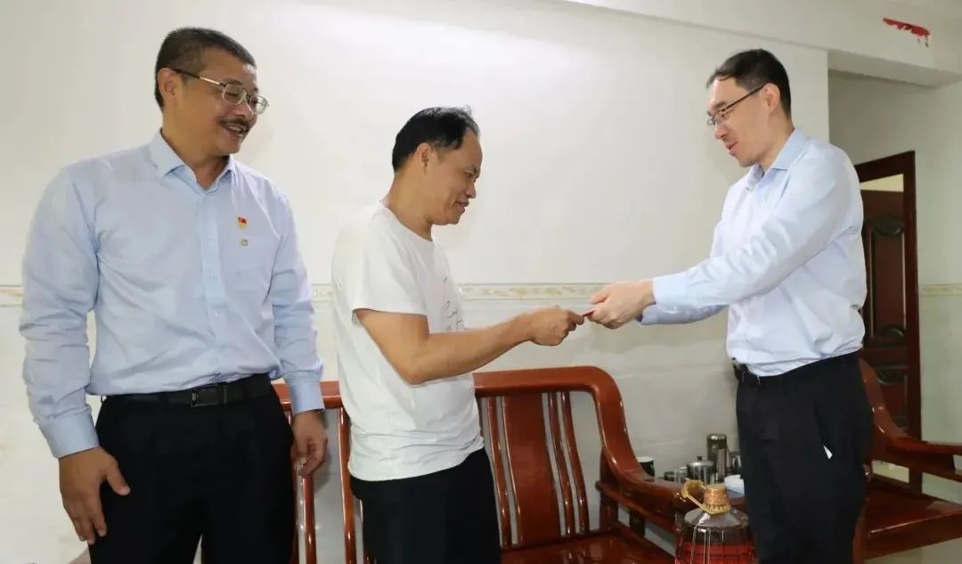 leyu.乐鱼(集团)数码股份有限公司官网
开展新春慰问“送温暖”活动5.jpg
