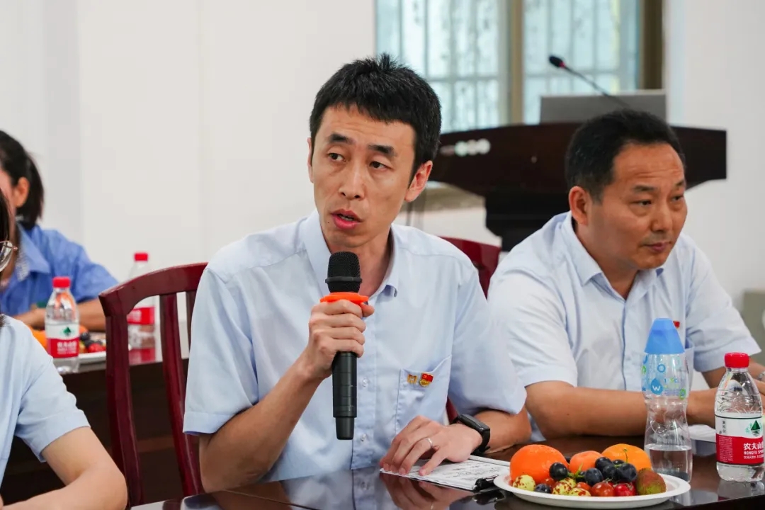 leyu.乐鱼(集团)数码股份有限公司官网
召开“七一”座谈会4.jpg