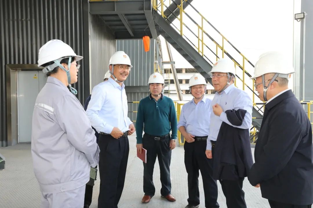 海南省政协副主席李国梁一行到leyu.乐鱼(集团)数码股份有限公司官网
调研