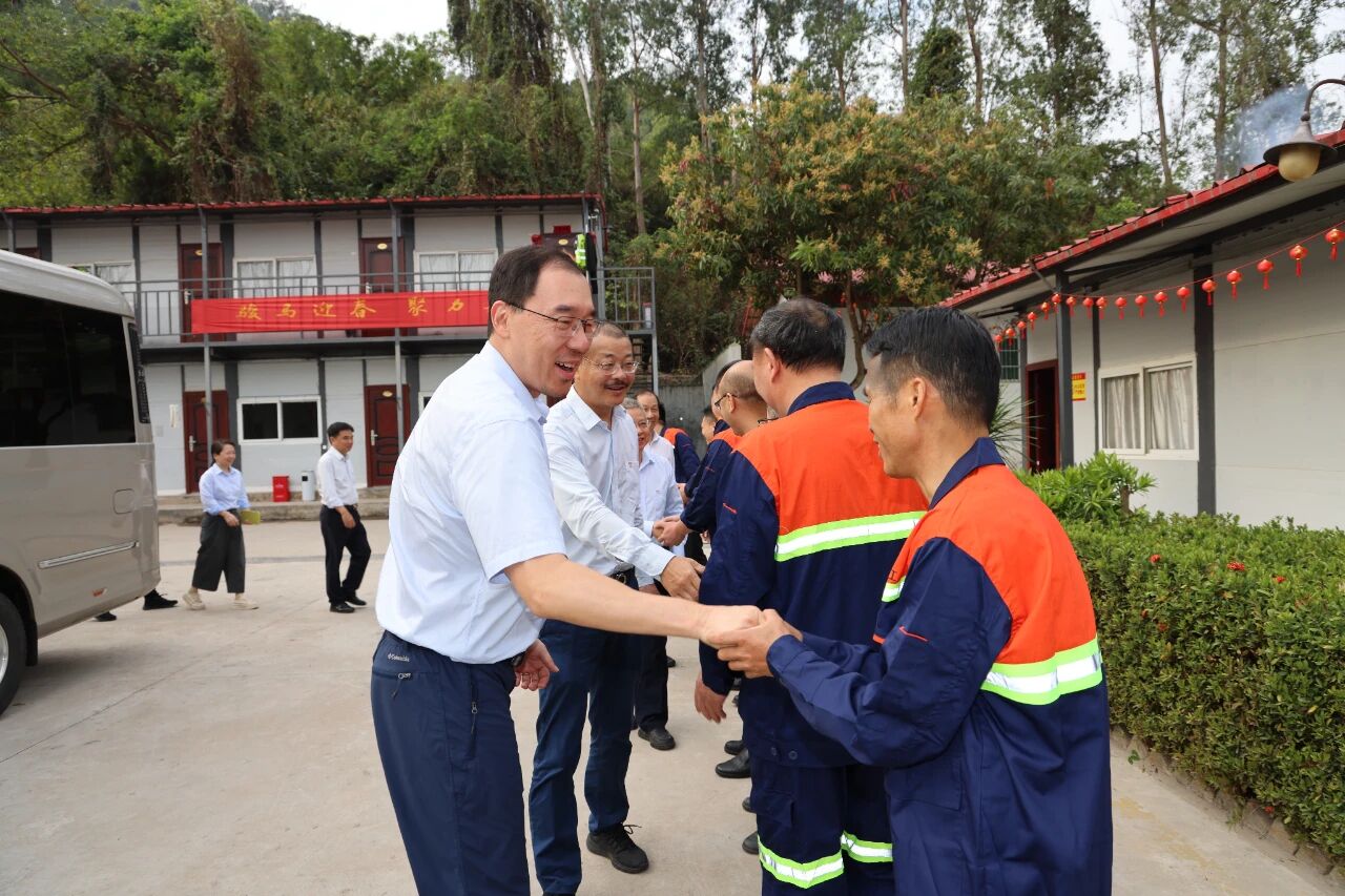 马跃新程 聚力奋进 leyu.乐鱼(集团)数码股份有限公司官网
举行新春走访活动